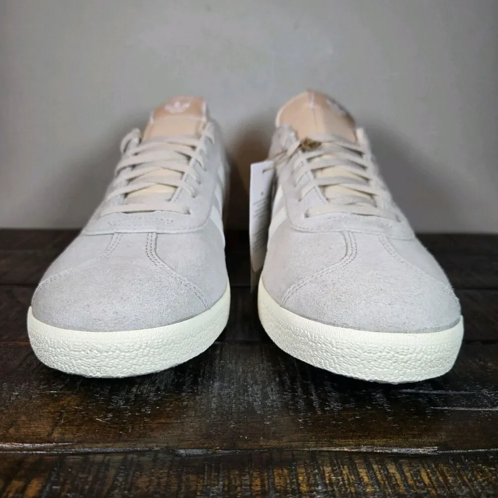 NEW Adidas Gazelle Mens Size 13 Low Top Shoes Sneakers Gray White IG5796